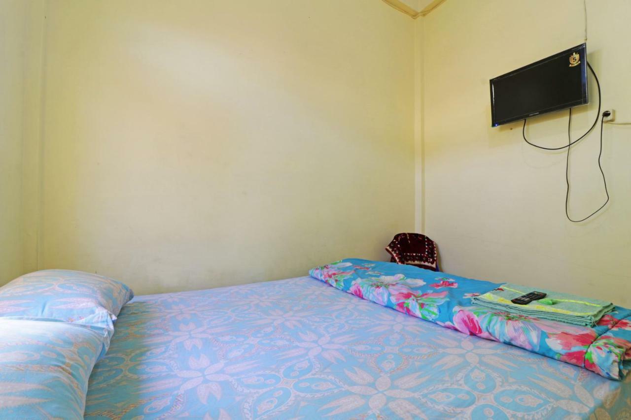 Hotel Wisma Yuli Syariah Medan Exterior foto